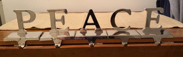 PEACE - 5 piece Stocking hangers 1
