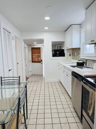 $3,500 / 2br - Alquiler de casa de playa en CT, ¡también aceptando reservas para 2026! (Milford)63906442511875123