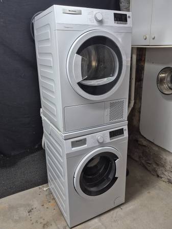 Stackable Washer and Ventless Dryer 24"Wide 1