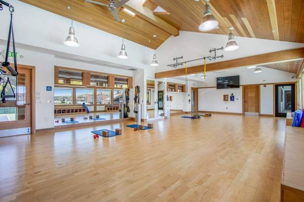 $4,155 / 1br - 832ft2 - Tennis Courts, Community Garden, In-Unit Washer/Dryer (mill valley)63946804403203122