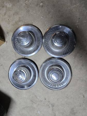 General motors factory rally wheel center carps 1