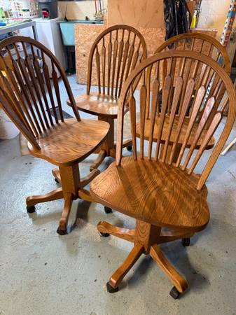 Amish Oak stools 1