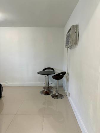 $1,250 COZY & PRIVATE 1-BED, 1-BATH EFFICIENCY $1250 A MONTH!! (Miami - LITTLE RIVER)63379613353987124