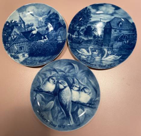 Berlin Mother's Day Plates 1