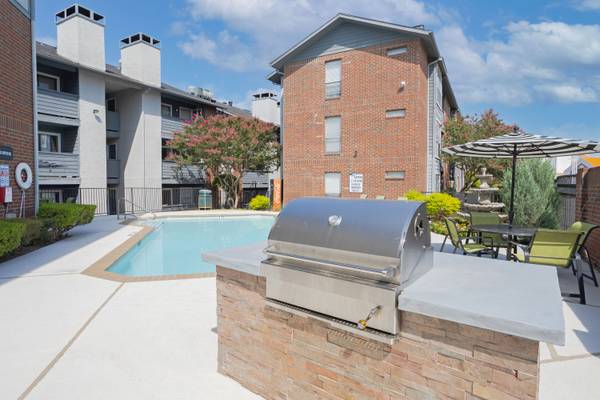 $1,035 / 1br - 561ft2 - Gated Community, Pet Play Area, Black Appliances or Stainless Steel (12993 Jupiter Rd, Dallas, TX)63796555755521124