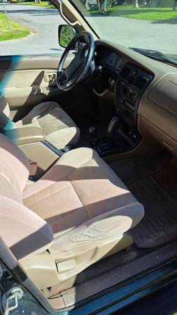 2001 Toyota 4runner sr5 4x4 with Blizzaks 275k miles - $5,300 (Anchorage)63470607673475121