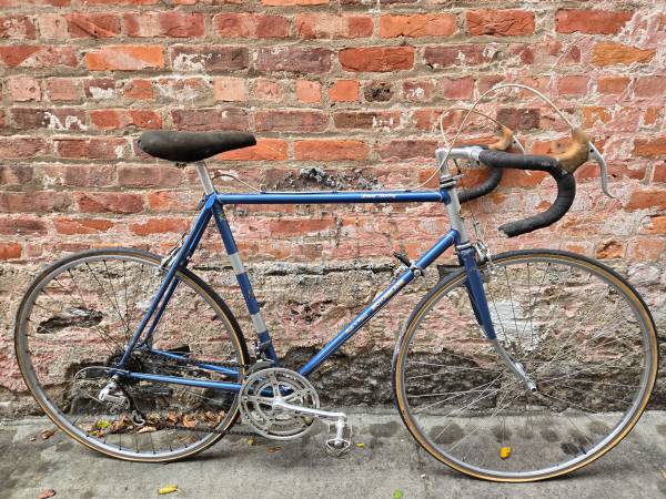 Motobecane Grand Touring GREAT CONDITION Ready To Ride 1