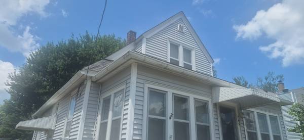 Gutter Installation & Repairs | Rochelle IL | Insured 1