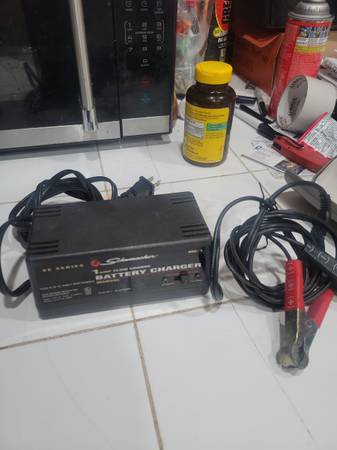 Schumacker Battery Charger 1