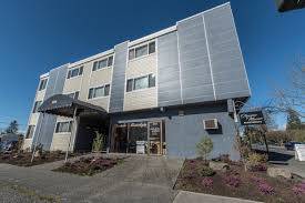 $1,625 / 1br - 7000ft2 - Large 1 bed 1 bath, Perfect West Seattle, access to everything (West Seattle)63799881099011120