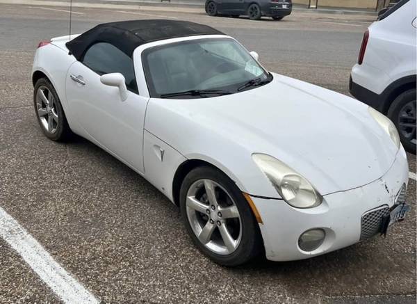 2007 Pontiac Solstice Convertible 1