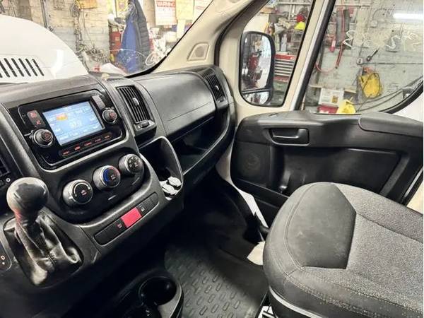 2018 Ram 2018 ram promaster 2500 high roof - $8,900 (Maspeth)63614430335875121