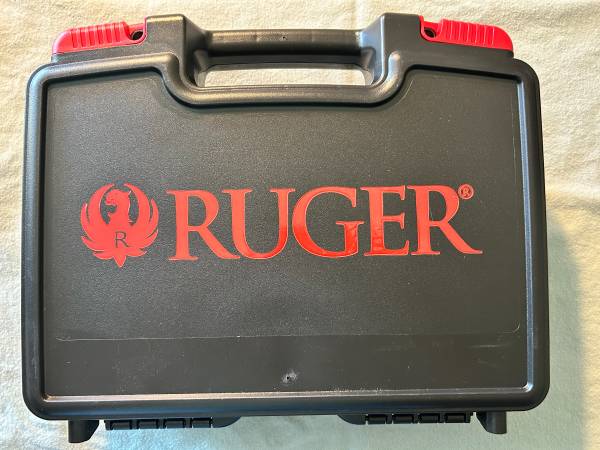 Ruger Mark IV 22/45 hard case 1