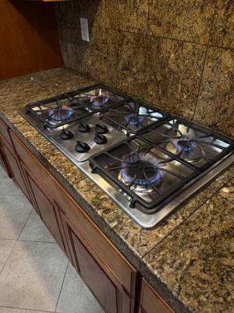 36” inch GE profile gas 5x burner 1