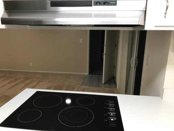 $2,225 / 1br - 700ft2 - 1 Dormitorio y 1 Baño + Estacionamiento (Menlo Park (menlo park)63880017746819124