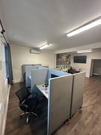 $2,350 / 1000ft2 - Office Space Available - Entire 2nd FL - Sunny - Private Entrance (Kings Highway Midwood Sheepshead Bay Coney Island)64212268443266123