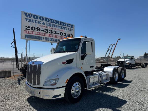 Peterbilt 579 3 Axle Day Cab Excellent Condition Low Miles 1