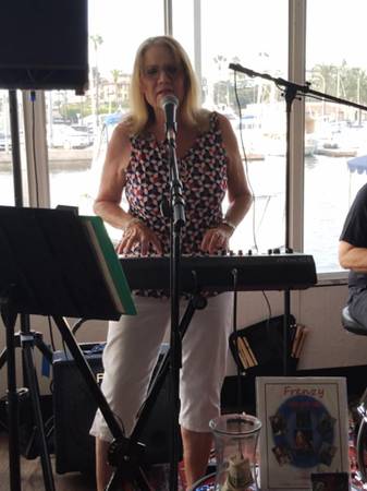 Cantante principal, tecladista busca banda local (Kingman)63441757809027121