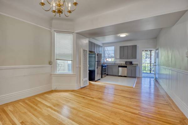 $4,199 / 2br - 816ft2 - 231 Collingwood- Amazing 2BD w/Deck & Yard in The Heart of The Castro! (castro / upper market)63667958842499123