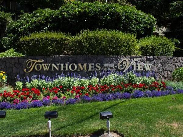 $1,497 / 2br - 950ft2 - Gestión y mantenimiento profesionales en el lugar, balcones y patios (Clackamas)63842023806977121