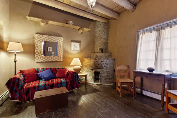 $1,850 / 1br - 650ft2 - 1106 Canyon Rd. Sheephouse Casita (Santa Fe, NM)63806069084289120
