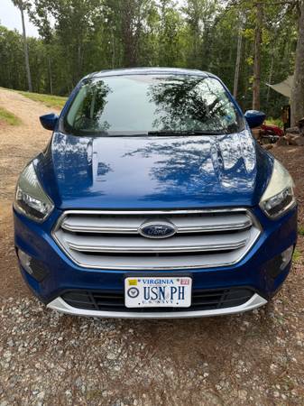 2019 Ford Escape SE 1