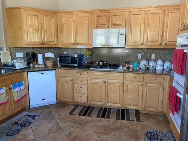 $875 / 5br - 1 Br. Roomy, Bright, Clean  & Quiet Location 1 Room for Rent! (hercules, pinole, san pablo, el sob)64055520187137124