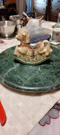 Legmord classic silver rocking horse bank 1