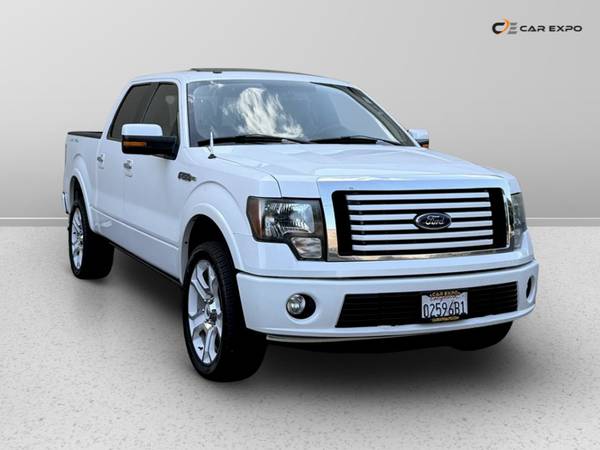 Camioneta Ford F150 SuperCrew Cab Lariat 2011, 4D, 5 1/2 ft, blanca - $16,998 (LLAME AL 530-464-5165 PARA VER DISPONIBILIDAD)63617708183937121