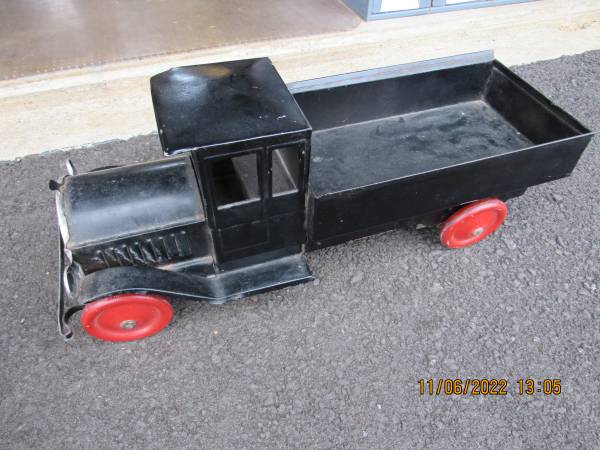 Dayton Pressed Steel Dump Truck 1920s Friction 20 Inch 1