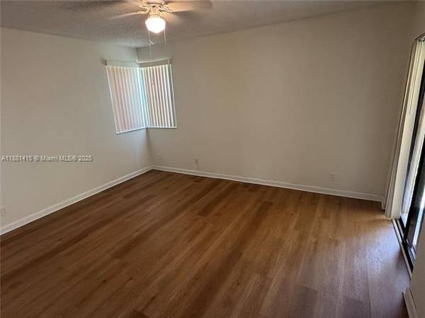 $230,000 / 2br - 950ft2 - Corner Ground Floor 2/2 Apt in the desirable Grand Oasis (Coral Springs)63825131955073124