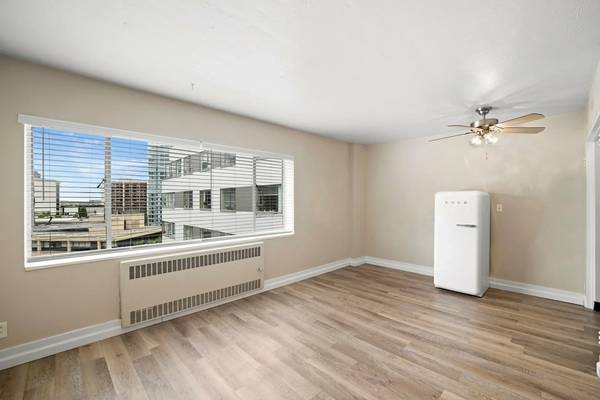$1,100 / 388ft2 - ¡Estudio adorable en South Park Blocks! ¡Oferta especial de $250 de descuento!63831682625283120
