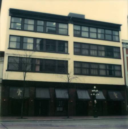 Unique Restaurant / Retail  / Bar Space -  Available for Lease 1