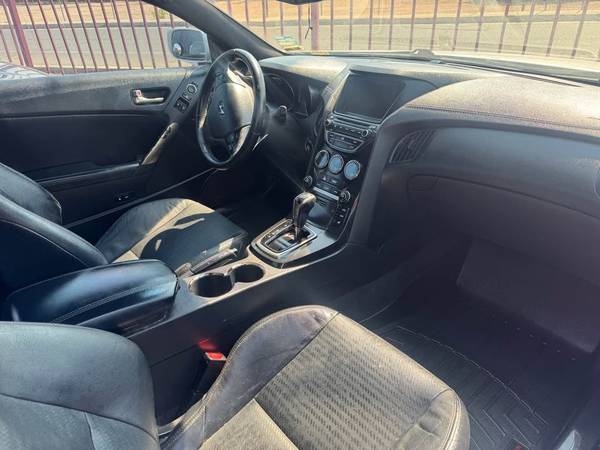 2015 Hyundai Genesis 3.8 - $12,80063470241761283122