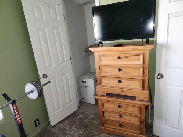 $850 / 2br - ROOM FOR RENT IN PEACEFULL TOWNHOME COMMUNITY (NEAR Delta & Hancock)63686992974337123
