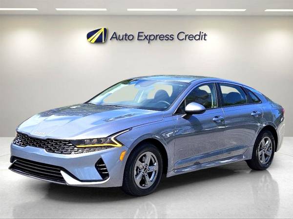 2023 Kia K5 LXS - $19.995 (desde $1.750*)63479884781953120