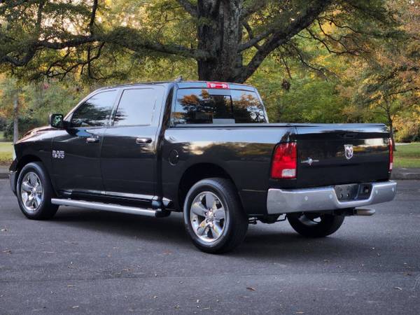 2017 RAM Ram Pickup 1500 Lone star 4x2 4dr Crew Cab 122k Pickup - $13,999 (www.yorkmotorco.com)63613513122307124