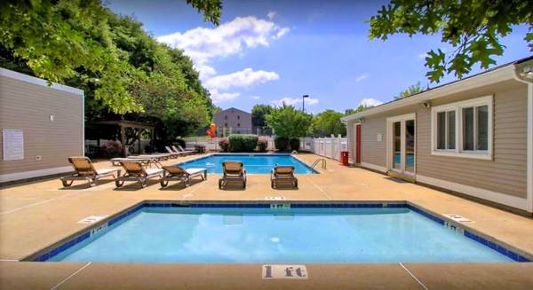 $1246.00 / 3br - 1032ft2 - WAITLIST for This Spacious 3 Bed, 2 Bath Unit in Lynchburg, VA - Avail63851968088577120