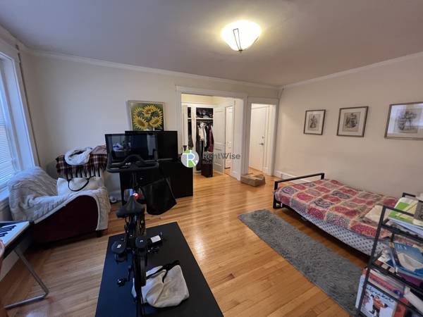 $2,095 Renovated DEC studio b/t Wash Sq Brookline and Brighton Ctr! NO FEE! (Brighton)63828338938627121