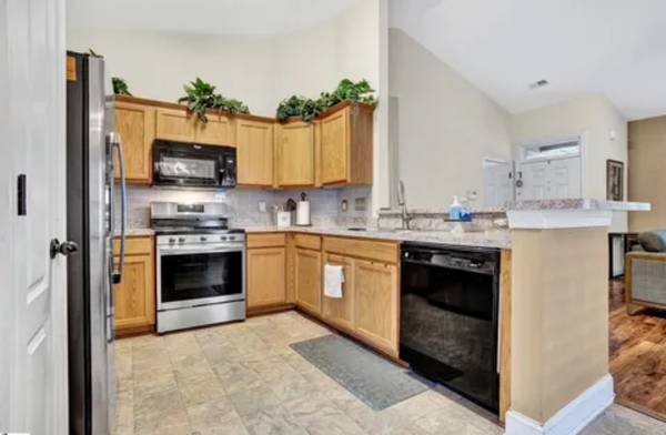 $1,985 / 3br - 1336ft2 - Home for rent - 3 Bedroom, 2 Bath (The Village at Windsor Creek)63661222162945124