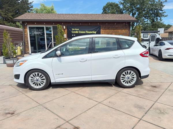 2017 Ford C-Max Hybrid *ONLY 65,069 Miles* *1 Owner* - $12,990 (Cotati California)63470787964675123