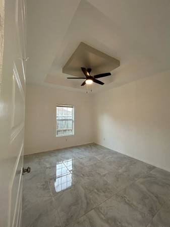 $279,900 / 4br - 2375ft2 - House for Sale (Hidalgo TX)64198894042369124