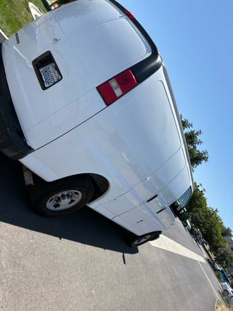 2009 Chevy express 2500 - $7,250 (Sacramento)63613706691457124