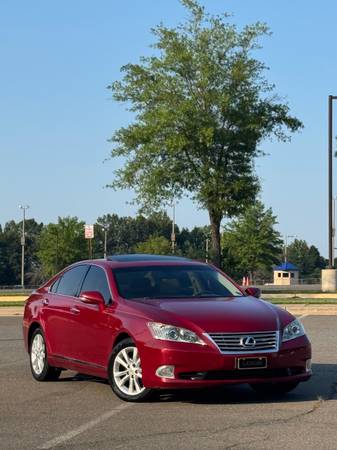 Lexus ES350 - $12,499 (Woodbridge)63616364150785121