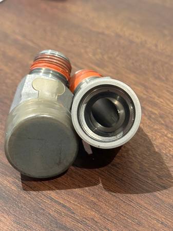 Fitting - Adapter for Volvo Semi Truck 1