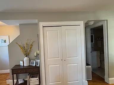 $3,400 / 3br - 1050ft2 - Adams Village! 3 bedroom bi-level apartment with 1 full and one half63828406937985123