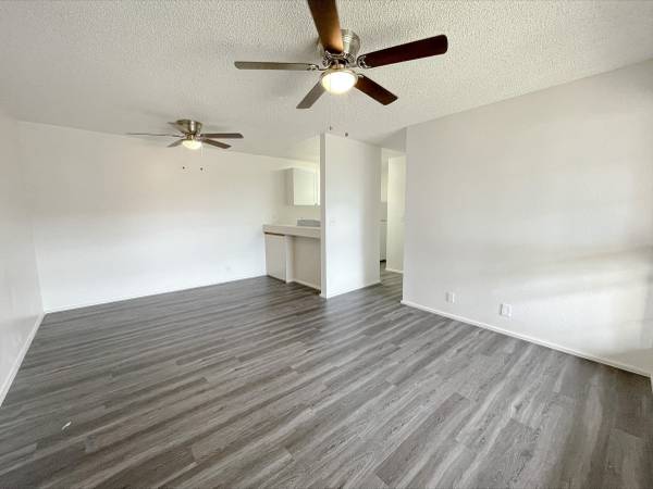 $2,056 / 2br - 635ft2 - Public Transportation, Vinyl Plank Flooring, On-Site Management (Makakilo)63686745732737123