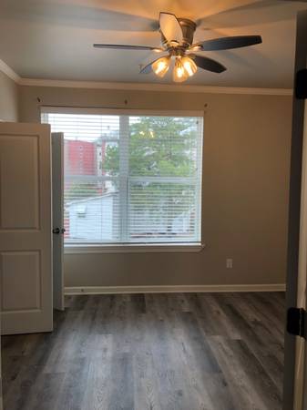 $950.00 / 1br - Apartamento de 1 dormitorio y 1 baño en el centro63857515037953123