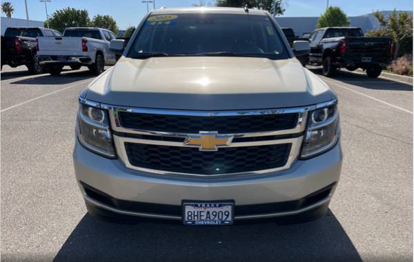 {Financiamiento disponible} - Chevrolet Suburban LT 2015 / 4x4 / asiento de tercera fila - $9500 (Hercules, Pinole, San Pablo, El Sob)63470229000451121