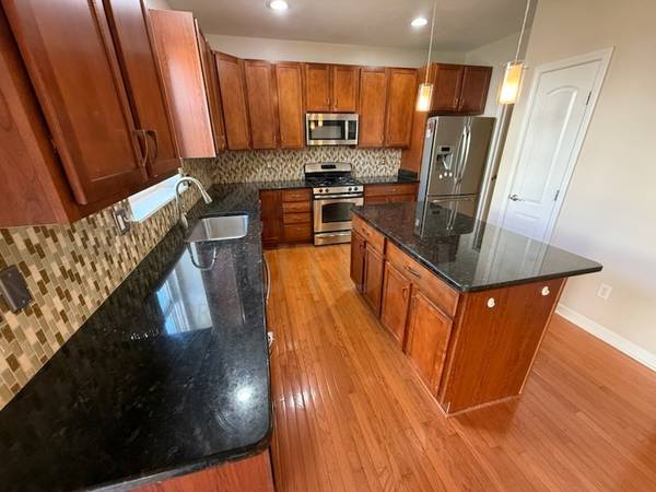 $3,500 / 4br - 2309ft2 - Novi Home For Lease (Novi(Hallfield))64018943013507124